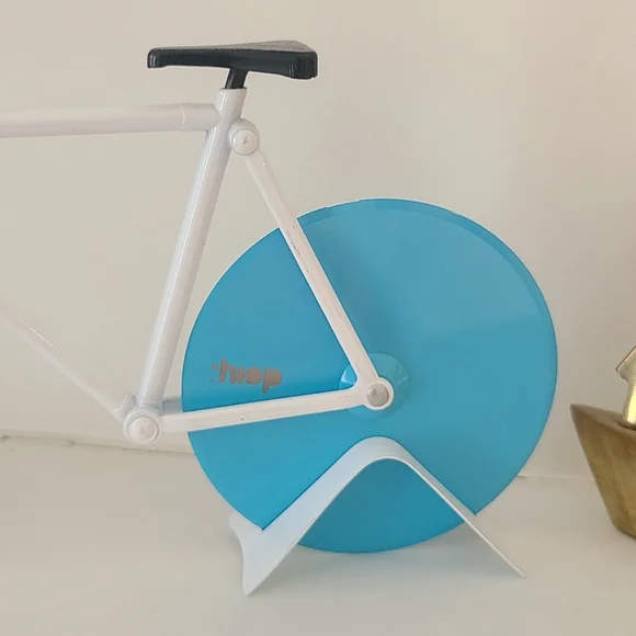 Bicycle Pizza Cutter 🍕🚲 - Picture 6 of 6